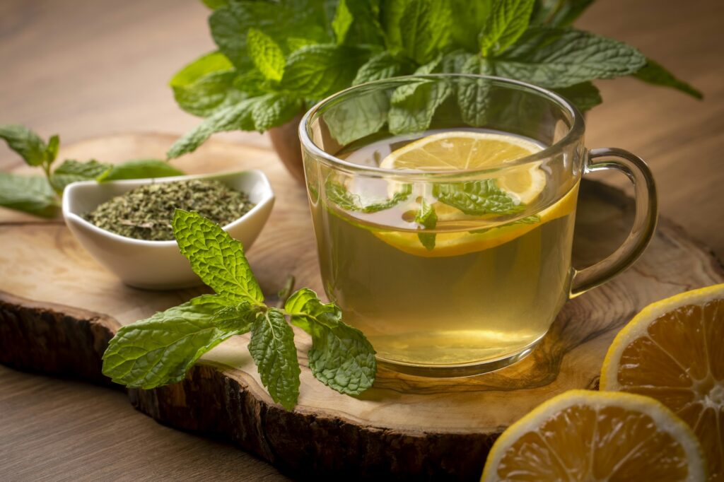 Tea with lemon and mint (Turkish name; nane limon cayi)